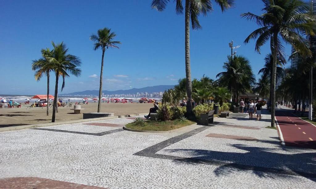 Apartamento Praia Grande-Canto Do Forte- 2 Quadras Da Praia Wi-Fi,Netflix E Estacionamento Apartment Exterior photo